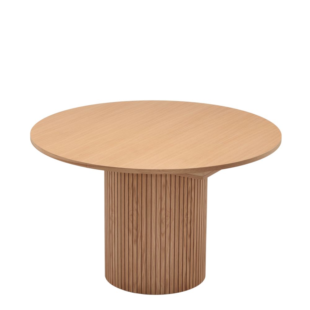 Toscana, jatkettava ruokapöytä, halk. 120 cm, jatkettavana 160 cm. Pöytätaso tammiviilutettu, jalusta massiivitammea ja tammiviilutettua MDF:ää. Kork. 74 cm. Edullinen jatkettava pöytä, tammea.
